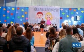 Galeria aktualności Ślubowanie uczni&oacute;w klas pierwszych 70 4
