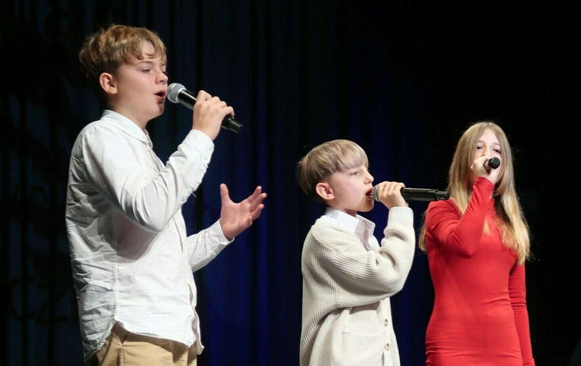 Zdjęcie do Nasze Trio na pierwszym miejscu!